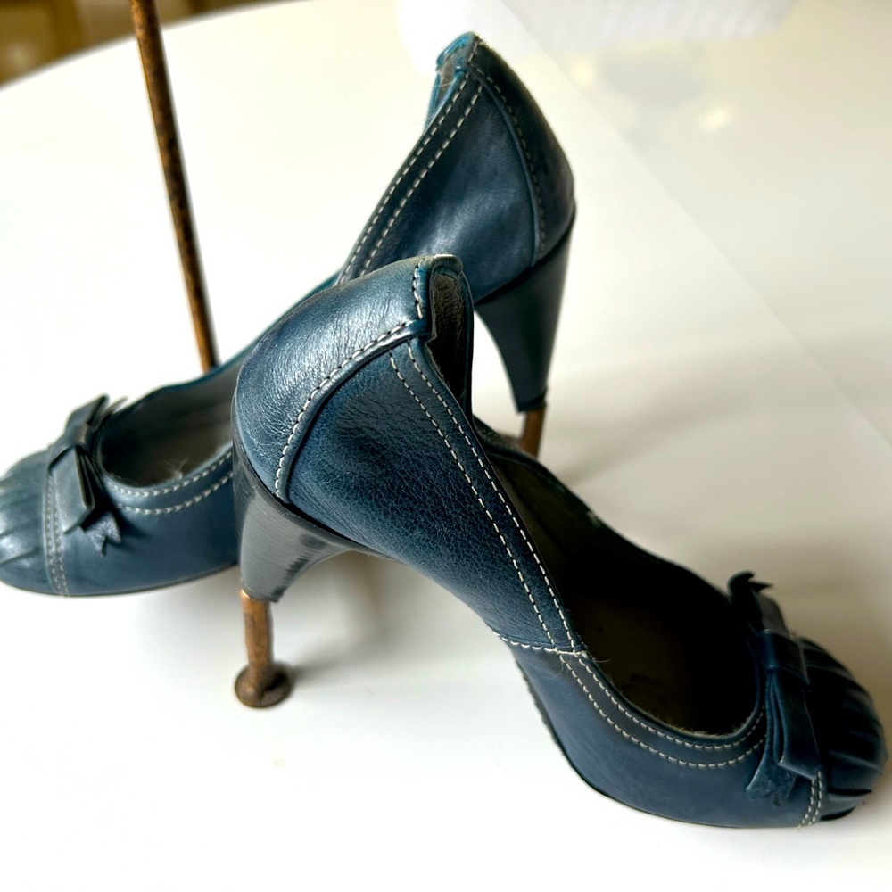 Hispanitas 5.5 worn once. Leather